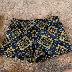 “Foil” LOFT/Ann Taylor chino shorts. Size 6.